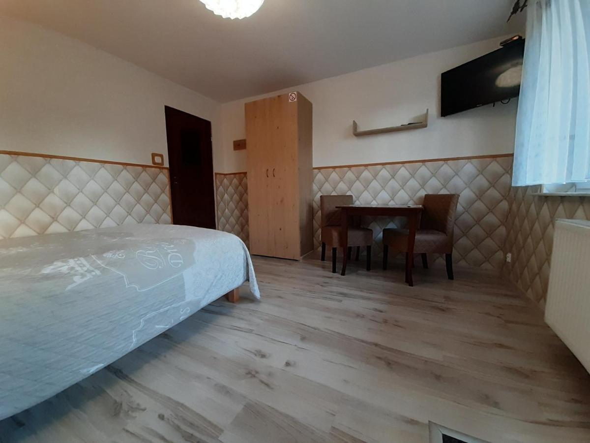 Pokoje Goscinne "Lenka" Ciechocinek Esterno foto